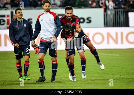 Cagliari, Cagliari, Italy, December 26, 2022, Gianluca Lapadula of Cagliari Calcio, Leonardo Pavoletti of Cagliari Calcio  during  Cagliari vs Cosenza Stock Photo