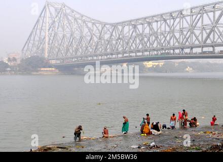 Mallick Ghat on the banks of the Hooghly river in Kolkata, West Bengal, India. Stock Photo