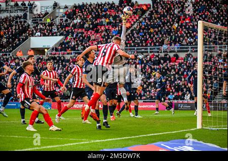 Blackburn Rovers goalkeeper Thomas Kaminski during the Sky Bet ...