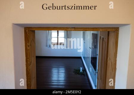 Marktl, Germany. 28th Dec, 2022. The birthing room of Pope Emeritus Benedict XVI. According to his successor Francis, the Pope Emeritus is 'very ill'. Credit: Lennart Preiss/dpa/Alamy Live News Stock Photo