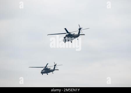 MIHAIL KOGALNICEANU AIR BASE, Romania –3rd Battalion, 227th Aviation Regiment, 1st Air Cavalry Brigade UH60 Blackhawks depart the airfield carrying Soldiers of the Royal Netherlands 13th Air Assault Battalion, 11th Air Assault Brigade during Rapid Falcon, MK Air Base, Romania, March 8, 2022.    Rapid Falcon is designed as a joint multinational exercise to increase operability and joint reaction capacity as well as the development of functional relationships between participating structures. Stock Photo