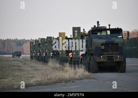 Soldiers from 96th Transportation Company (TC), 553D Combat Sustainment ...