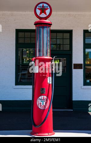 Historic retro Texaco gas & motor oil station; Visitor's Center; Palouse region; Rosalia; Washington; USA Stock Photo