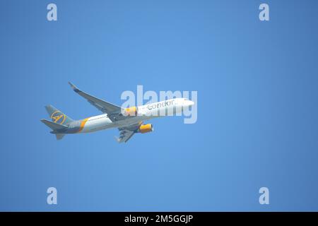 Condor Boeing 767 passenger aircraft on approach to Frankfurt, Man, Hesse, Germany Stock Photo