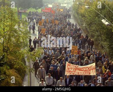 Siegen on 10 October 1985, Luwigsahafen on 14 December 1985, Dortmund on 11 December 1985 and 19 December 1985, The intention to amend section 116 on Stock Photo