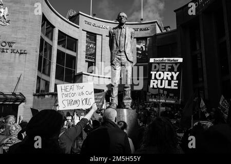 Image showing a cost of living crisis rally in Glasgow following CWU and RMT picket line Stock Photo