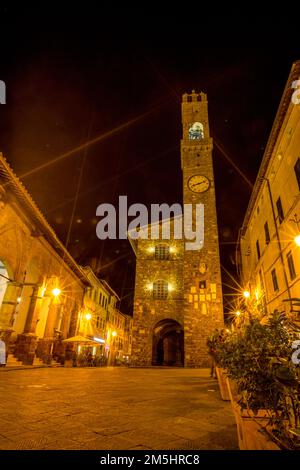 Montepulciano, Tuscany, Italy. Long exposure late autumn night photograph, warm feel from the street lights. Stock Photo