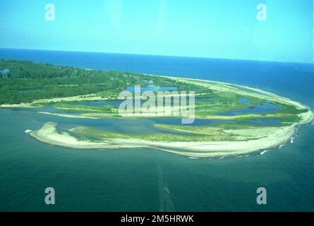 Great Lakes Seaway Trail - Presque Isle State Park. This aerial view of Presque Isle State Park demonstrates the pristine beauty of the park. The photo is taken from the northeast and shows Gull Point in the foreground. Above Presque Isle State Park, Pennsylvania (42.161° N 80.106° W) Stock Photo