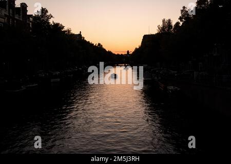 Netherlands, Amsterdam, summer 2021. Illustration of tourism and daily life in Amsterdam, The Netherlands, during the summer holidays. Photograph by M Stock Photo