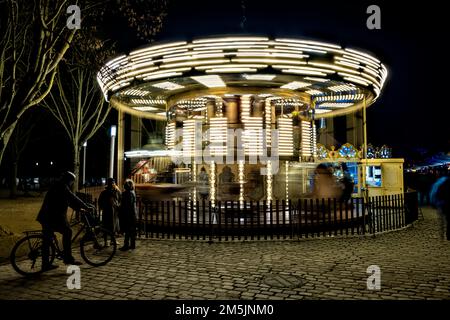 Paris, France. 27th Dec, 2022. Funfair Place de la Fontaine aux Lions from December 1, 2022 to January 1, 2023 in the Parc de la Villette, Paris. Stock Photo