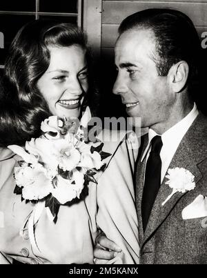 Humphrey Bogart & Lauren Bacall wedding 1945 Stock Photo