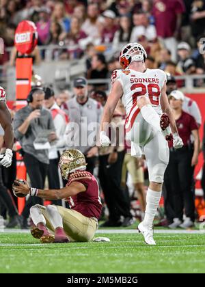 Oklahoma Linebacker Danny Stutsman (28) Plays During The NCAA College ...