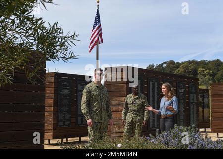 220325-N-DL524-1109 (March 25, 2022) SANTA BARBARA, Calif. – Sailors assigned to the U.S. Navy’s only forward-deployed aircraft carrier USS Ronald Reagan (CVN 76) and Madison Habersetzer, a conference coordinator for Young America’s Foundation, visit a monument on the previous vacation property of President Ronald Reagan, Rancho del Cielo. During the namesake visit, four Ronald Reagan Sailors had the opportunity to tour the Young America’s Foundation Reagan Ranch Center and the grounds of Rancho del Cielo. This visit allowed current Ronald Reagan Sailors to learn more about the ship’s namesake Stock Photo