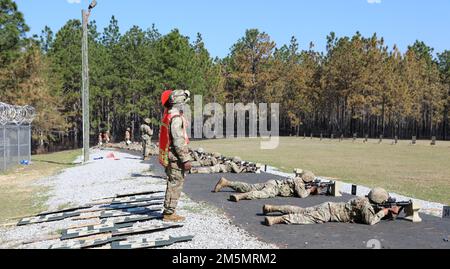 Members of the Virgin Islands National Guard conduct annual integrated weapons training strategy at Camp Shelby, Mississippi, March 27-28, 2022.      VING units, the Joint Force Headquarters, 104th Troop Command, 51st Public Affairs Detachment, 610th Water Support Company, 631st Engineers Company, and 640th Quarter Master Detachment training on the new assigned weapon system, the M4A1 rifle, and the M17 pistol. Stock Photo