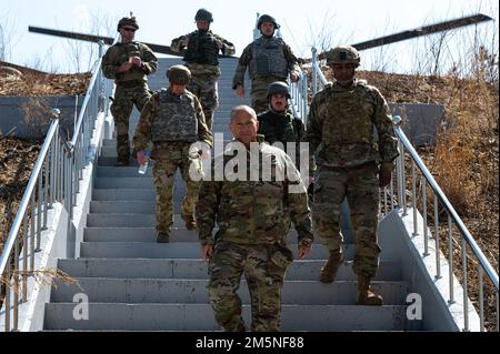 Lt. Gen. Scott L. Pleus, center, Seventh Air Force commander, arrives for a battlefield circulation at Pilsung Range, Republic of Korea, March 30, 2022. Battlefield circulations are meant to give leaders better situational awareness of the capabilities of their respective area of operations. Stock Photo