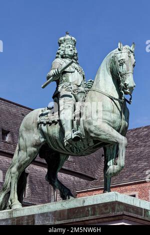 Jan Wellem Monument in front of the Old Town Hall, equestrian statue, Duesseldorf, North Rhine-Westphalia, Germany Stock Photo