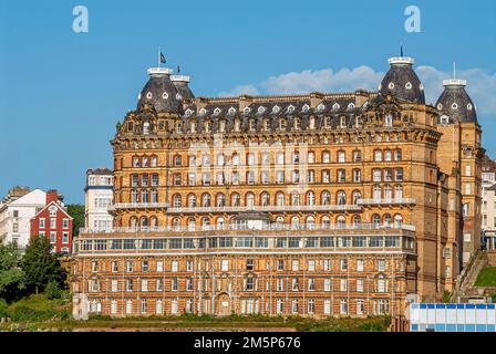 The Grand Hotel in Scarborough, England, overlooking the town's South Bay Stock Photo