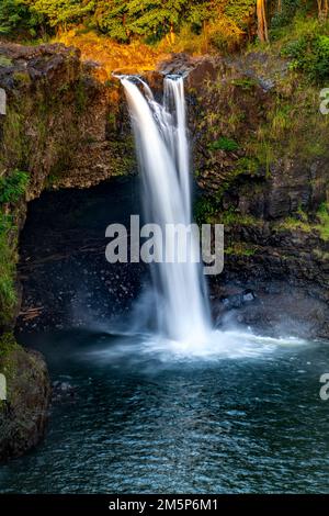 RAINBOW FALLS HILO HAWAII HAWAII USA Stock Photo