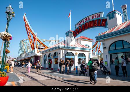 Entrance of amusement park with Santa Cruz Beach Boardwalk sign Stock Photo