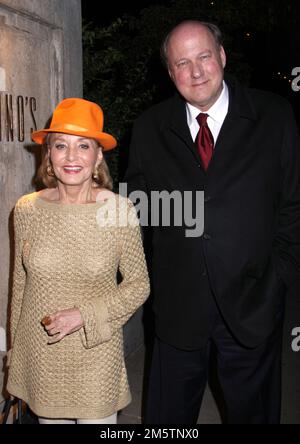 Barbara Walters, legendary news anchor and creator of “The View” and host on the “Today” show has died at age 93 at home surrounded by her loved ones in Manhattan, New York on December 30, 2022.  Barbara Walters & Bill Getty ABC Casino Night. Held at Guastavinos on October 22, 2009. ©Steven Bergman / AFF-USA.COM Stock Photo