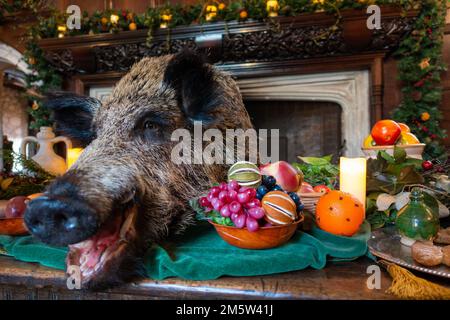 Ightam mote, banquet hogs head, Kent, uk Stock Photo
