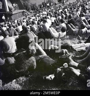 3rd Festival of Chanson and Folklore on 26. 5. 1966 at Waldeck Castle, Meeting Points of the Alternatives, Germany Stock Photo