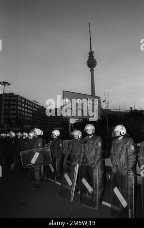 Germany, Berlin, 03. 10. 1990, Police action at Alexanderplatz for the first autonomous demonstration in East Berlin on the occasion of the Day of Stock Photo