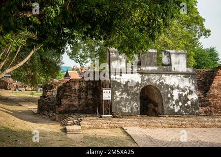 the Fort Phet Fortress or Diamond Fortress in the City Ayutthaya in the Province of Ayutthaya in Thailand,  Thailand, Ayutthaya, November, 2022 Stock Photo