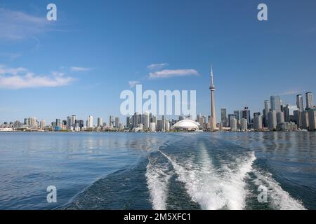 July 10 2022, Toronto Ontario Canada. Toronto Skyline from the water taxi. Luke Durda/Alamy Stock Photo