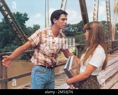 Robby Benson, Glynnis O'Connor, on-set of the Film, 'Ode To Billy Joe', Warner Bros., 1976 Stock Photo