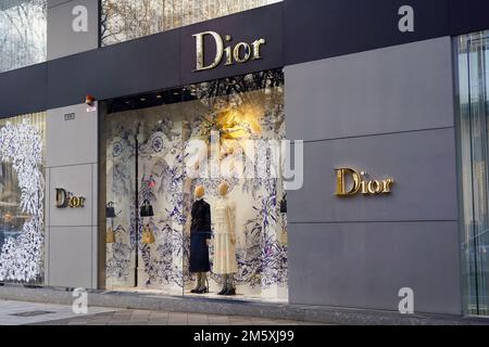 Exterior Shot of the French Designer Store Louis Vuitton on Konigsallee  Editorial Image - Image of business, exterior: 176137355