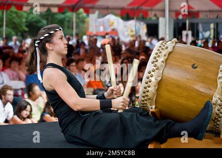 Taiko drummers perform at a festival in Little Tokyo, Los Angeles H Stock Photo