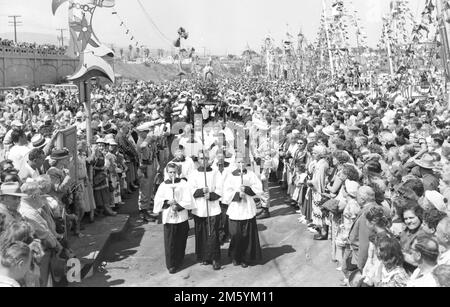 Catholic procession with the Virgin Mary in Southern California, ca. 1960 Stock Photo