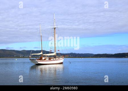 Boats on Knysna Lagoon looking towards Knysna Heads, Garden Route in ...