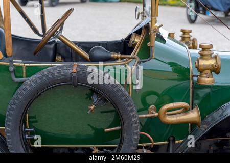 Classic car Le Zebre, France 1912, 1-cylinder, 2-speed, 415 kg, 35 km h, 5 hp, Classic Gala, International Concours d'Elegance, Schwetzingen, Germany Stock Photo