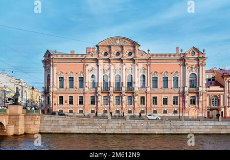 Beloselsky-Belozersky Palace or Sergievsky Palace, as seen from the Fontanka River, built in 1847-1848, an object of cultural heritage: St. Petersburg Stock Photo