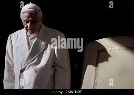 Vatican City State, Vatikanstadt. 28th Dec, 2022. Pope Benedict XVI/dpa/Alamy Live News Stock Photo