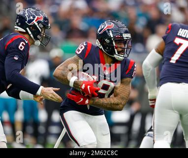 Arlington, Texas, USA. 11th Dec, 2022. Houston Texans wide receiver AMARI  RODGERS (19) during the NFL football game between the Houston Texans and  the Dallas Cowboys on December 11, 2022 at AT&T