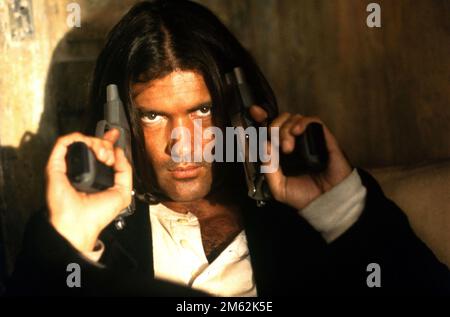 ANTONIO BANDERAS in DESPERADO (1995), directed by ROBERT RODRIGUEZ. Credit: COLUMBIA TRISTAR / Album Stock Photo