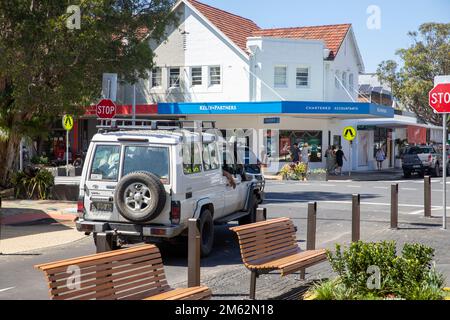 Avalon Beach village centre now amended to become partly one way , toyota troopy landcruiser on the one way route,Sydney,NSW,Australia Stock Photo