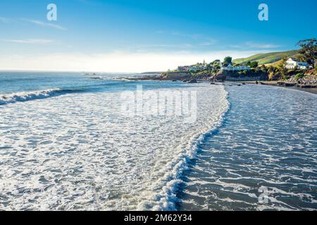 Cayucos, California, USA- December 25, 2022. Cayucos State Beach is right on the waterfront in the town of Cayucos, Central Coast of California Stock Photo