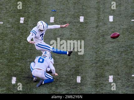 January 1, 2023, East Rutherford, New Jersey, USA: New York Giants  quarterback Daniel Jones (8) during a NFL game against Indianapolis Colts  in East Rutherford, New Jersey. Duncan Williams/CSM/Sipa USA(Credit Image: ©