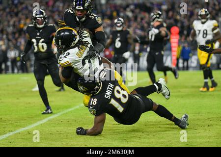 Baltimore Ravens linebacker Roquan Smith (18) looks on between plays during  the second half of an NFL football game against the Denver Broncos, Sunday,  Dec. 4, 2022, in Baltimore. (AP Photo/Terrance Williams