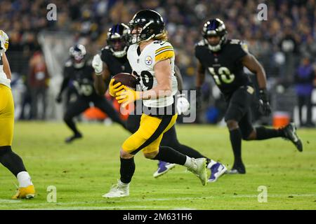 Pittsburgh Steelers wide receiver Gunner Olszewski (89) lines up during the  first half of an NFL football game against the Atlanta Falcons, Sunday,  Dec. 4, 2022, in Atlanta. The Pittsburgh Steelers won