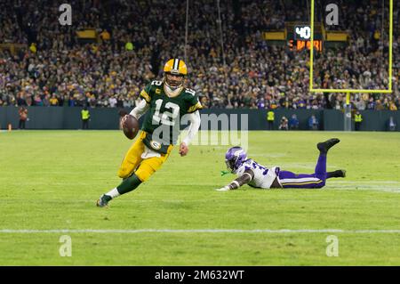 Minnesota Vikings linebacker Brian Asamoah II (33) runs up field