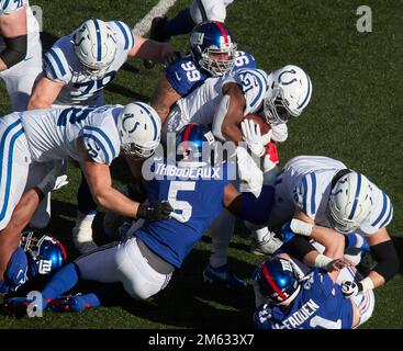 New York Giants defensive end Leonard Williams (99) reacts in the second  half of an NFL