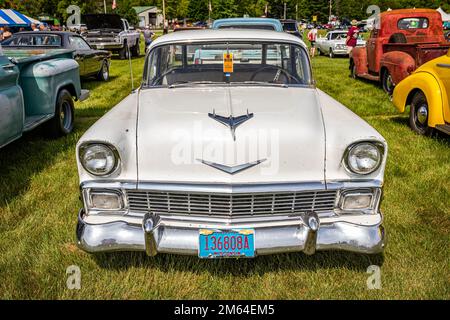 Iola, WI - July 07, 2022: High perspective front view of a 1956 Chevrolet BelAir Nomad Station Wagon at a local car show. Stock Photo