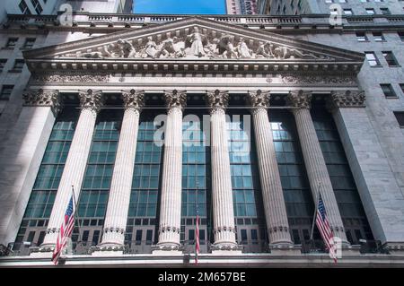 June 11, 2017. new york city, new york. the front of the landmark new york stock exchange building in lower manhattan, new york. Stock Photo