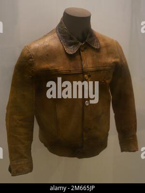 Spanish Civil War (1936-1939). Jacket of a member of the International Brigades (1936-1938). Military units composed of volunteers from more than fifty countries who fought as part of the army of the Second Republic. Leather. Army Museum. Toledo, Spain. Stock Photo