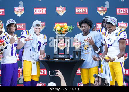 Orlando, Florida, USA, January 2, 2023,  LSU players celebrate win after the Cheez-it Citrus Bowl game at Camping World Stadium (Photo Credit:  Marty Jean-Louis) Credit: Marty Jean-Louis/Alamy Live News Stock Photo